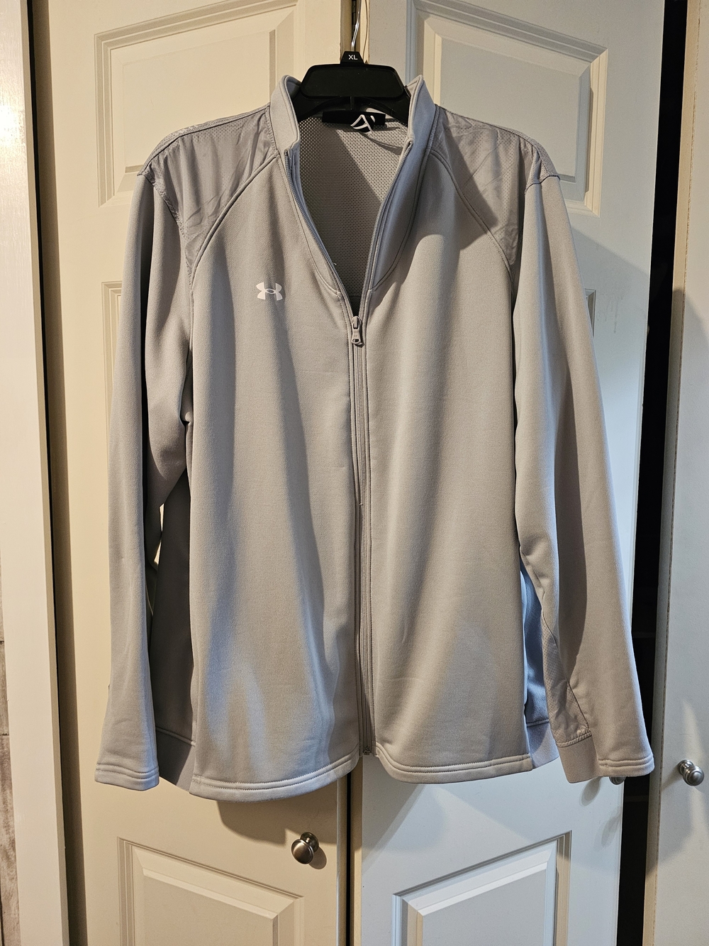 Under Armour Gray Mesh Athletic Jacket XXL